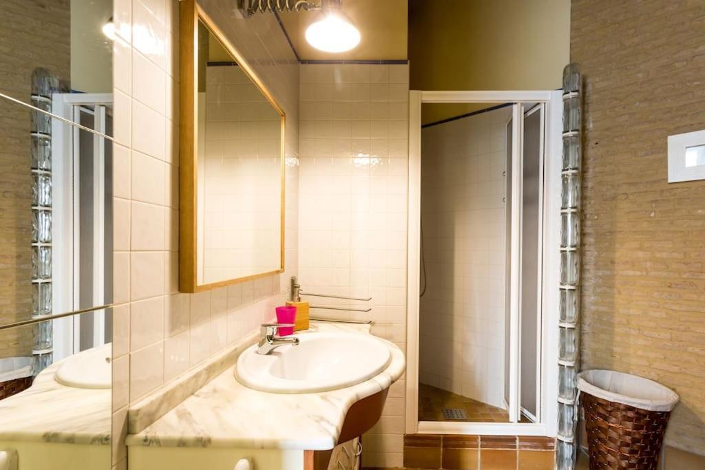 Precioso Apartamento - Localizacion Ideal **Wifi - A/C** Севілья Екстер'єр фото